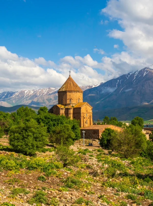 the-armenian-cathedral-church-of-the-holy-cross-2025-04-02-00-32-27-utc
